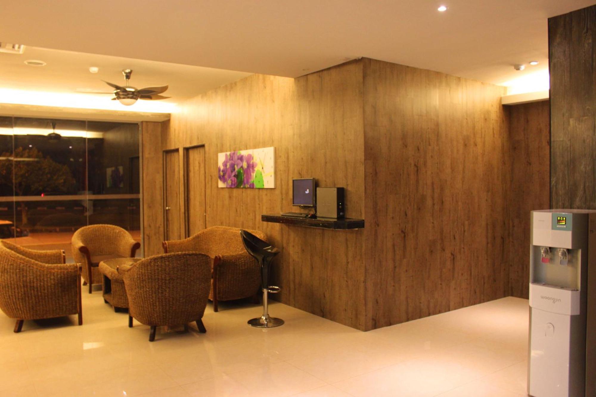 Hotel Time Boutique Nilai Exteriér fotografie